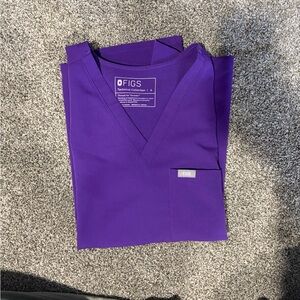 FIGS digital grape V-Neck Scrub Top